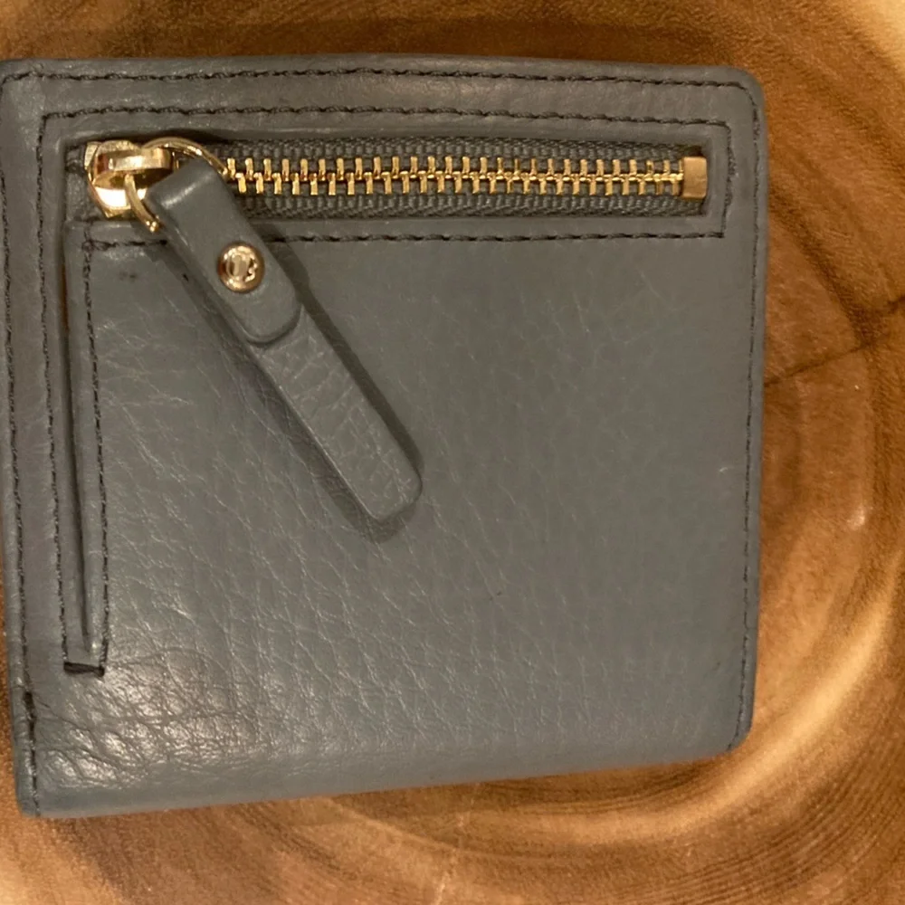 Kate Spade Jackson‎ Small Trifold Wallet Pebble Sky Blue Leather Zip
